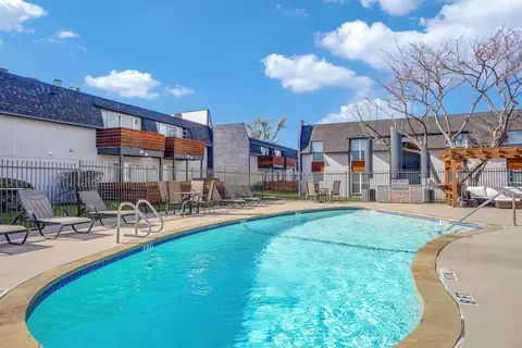 7913 N Harwood Rd #59B, North Richland Hills, TX 76180