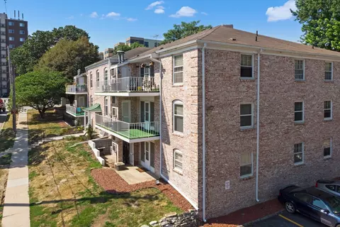 500 31st St #500-04, Des Moines, IA 50312