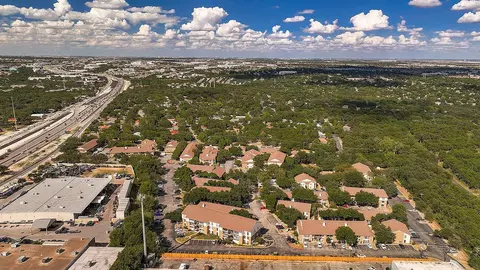 11441 Ih 35 N #07107, Austin, TX 78753