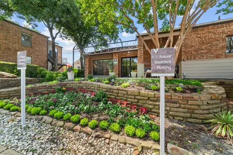 601 Park Blvd #1102, Grapevine, TX 76051