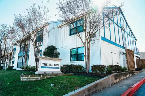 8900 Park Ln #202, Dallas, TX 75231