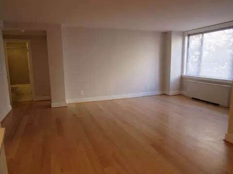 1112 M St NW #1003, Washington, DC 20005