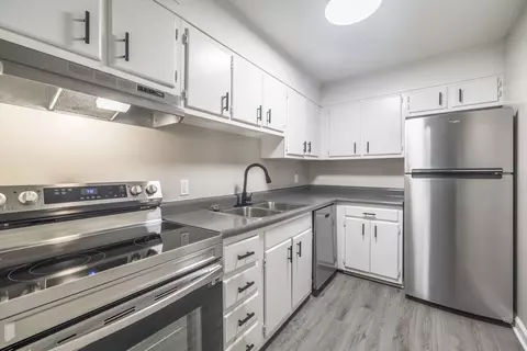 3411 Old Vineyard Rd, Winston Salem, NC 27103
