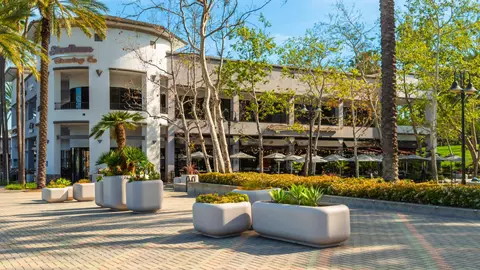26033 Moulton Pkwy #12, Laguna Hills, CA 92656