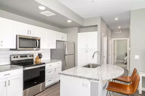 240 N 1st St #D306, Grand Haven, MI 49417