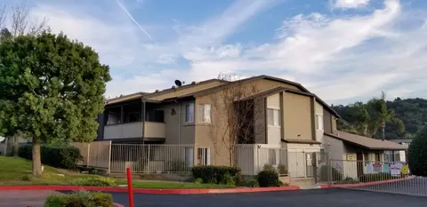 634 E Route 66 #4, Glendora, CA 91740