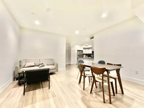 1265 Barry Ave, Los Angeles, CA 90025