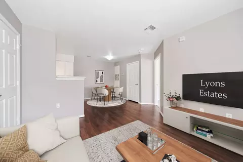 215 N Eastern Ave #229B, Moore, OK 73160