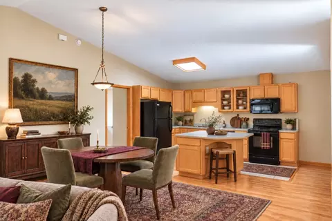 1533 Arbors Ln #1531, Bloomington, IN 47401