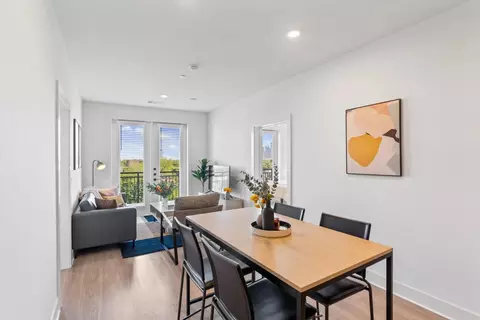 701 Richmond Ave, Houston, TX 77006