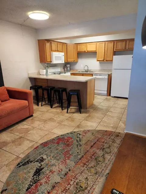6405 E Indian School Rd, Scottsdale, AZ 85251