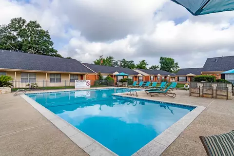 3902 E 29th St #N4, Bryan, TX 77802