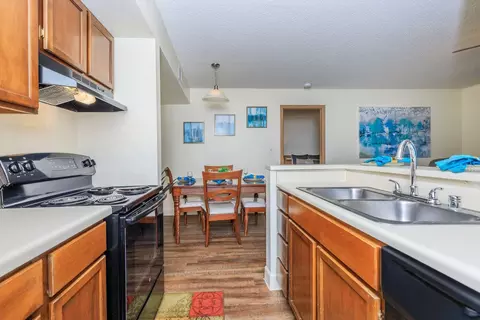 1530 George Dieter Dr #11C, El Paso, TX 79936