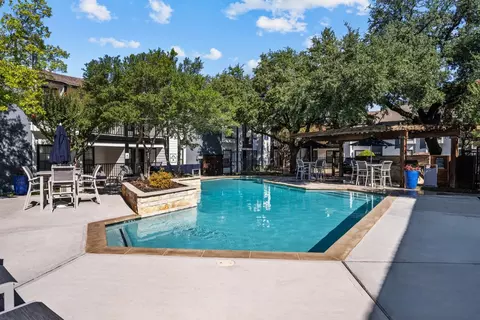 5608 Bellaire Dr S #225, Benbrook, TX 76109