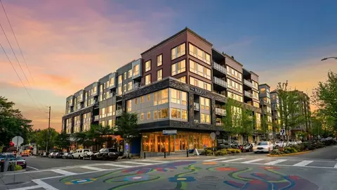 75 102nd Ave NE #520, Bellevue, WA 98004