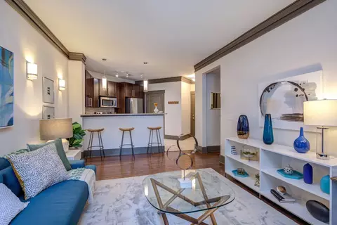 712 Tucker St #512, Raleigh, NC 27603
