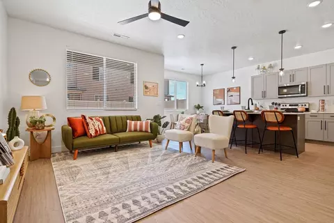 618 E 4290 S #D21-693, Washington, UT 84780