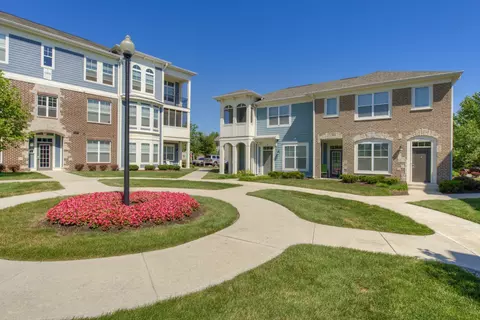 1070 Cobblestone Dr #2F, Indianapolis, IN 46234