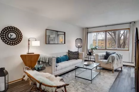 1930 E 86th St #1910-137, Bloomington, MN 55425