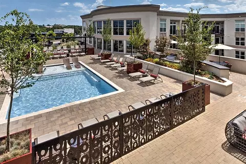 6205 Carnegie Blvd #706, Charlotte, NC 28211