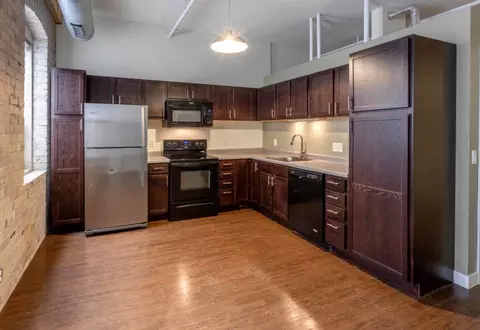 115 5th St NE #102, Minneapolis, MN 55413