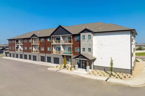 1067 E 77th St #1055-3301, Sioux Falls, SD 57108