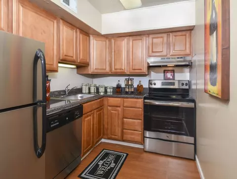 18 Westover Club Dr #77, Norristown, PA 19403