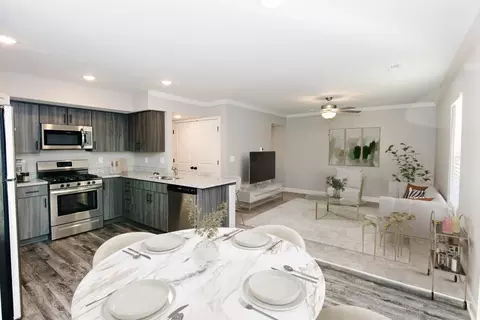 15310 Trailside Dr #22D, Parkville, MO 64152