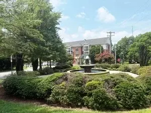 238 E Lewis St, Greensboro, NC 27406