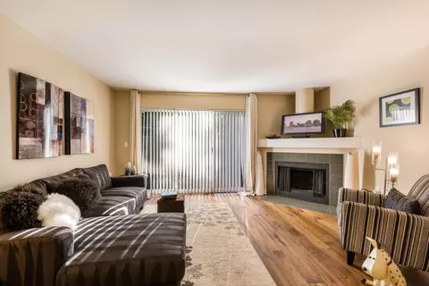 1300 SW Campus Dr #69-3, Federal Way, WA 98023