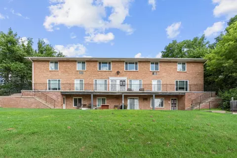 5205 Greenwood Cir #8, Excelsior, MN 55331