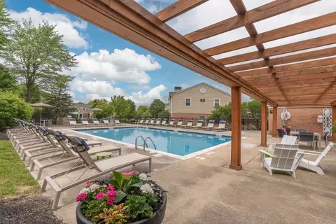 6636 Deerfield Dr #22-2202, Northfield, OH 44067