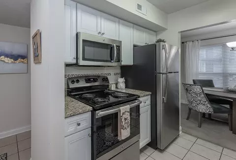 8713 Harper Point Dr #8749D, Cincinnati, OH 45249
