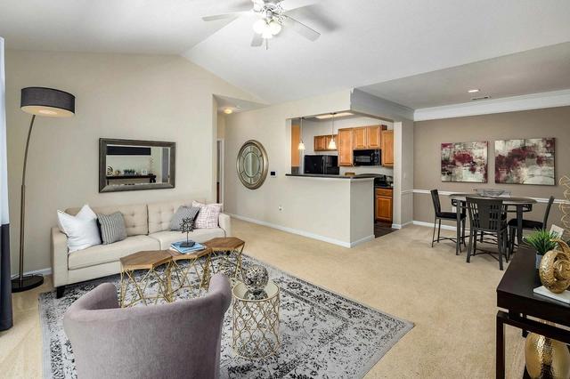 5301 Roundstone Way #405, Charlotte, NC 28216