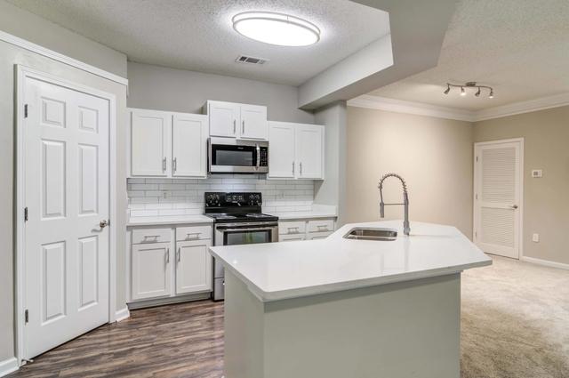 1 Sycamore Ln #007110, Woodstock, GA 30188
