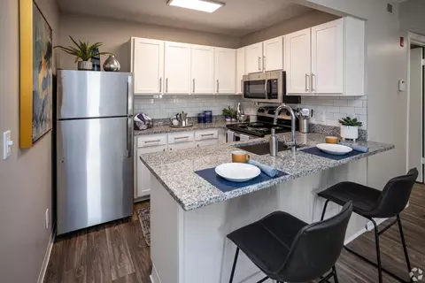 5555 Hixson Pike #403, Hixson, TN 37343