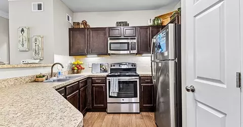 50 Paces Pkwy #02-204, Woodstock, GA 30189