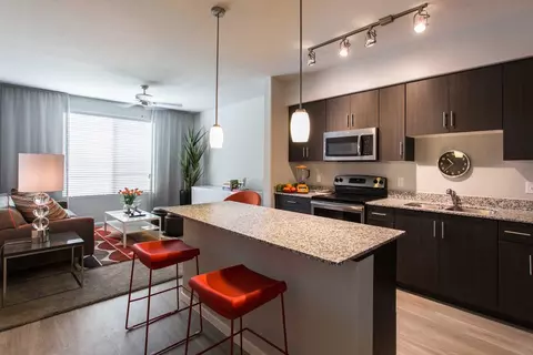 111 N Dupont Cir #470, Phoenix, AZ 85034