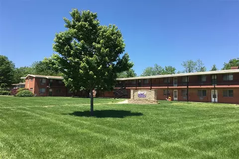 1000 W Elm St #1009-06, Olathe, KS 66061