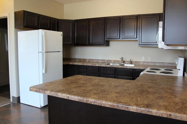 2427 W 4th St #312, Duluth, MN 55806