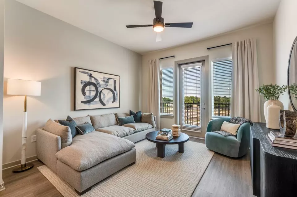  5885 Calmont Ave #3328, Fort Worth, TX 76107 photo 10