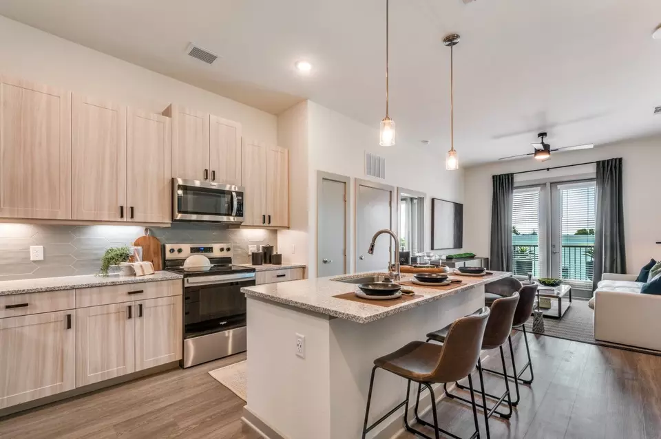  5885 Calmont Ave #3328, Fort Worth, TX 76107 photo 4