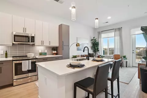 1133 Harding Pl #228, Charlotte, NC 28204