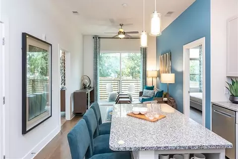305 Oberlin Rd #167, Raleigh, NC 27605