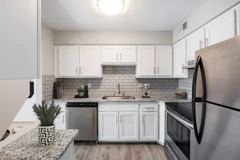 49000 Denton Rd #15-106, Belleville, MI 48111