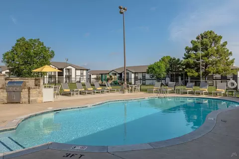 12821 Stratford Dr #146, Oklahoma City, OK 73120