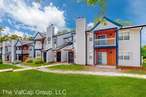 916 Beaver Grade Rd #101009, Carnot-moon, PA 15108