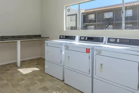 1335 W Saint Marys Rd #208, Tucson, AZ 85745