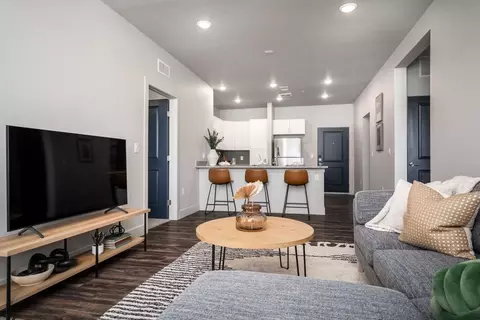 4960 E Fountain Blvd #1-206, Colorado Springs, CO 80916