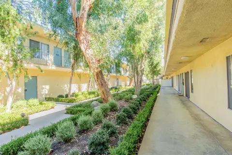 16867 Kingsbury St #243, Los Angeles, CA 91344